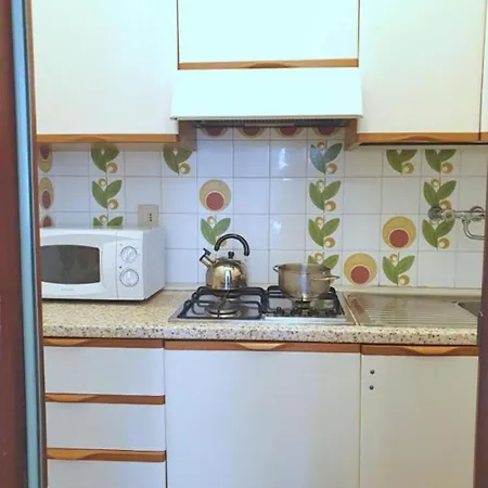 וילה Giove ביביונה